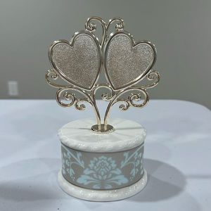 NWT. Lenox “Westmore” cake topper